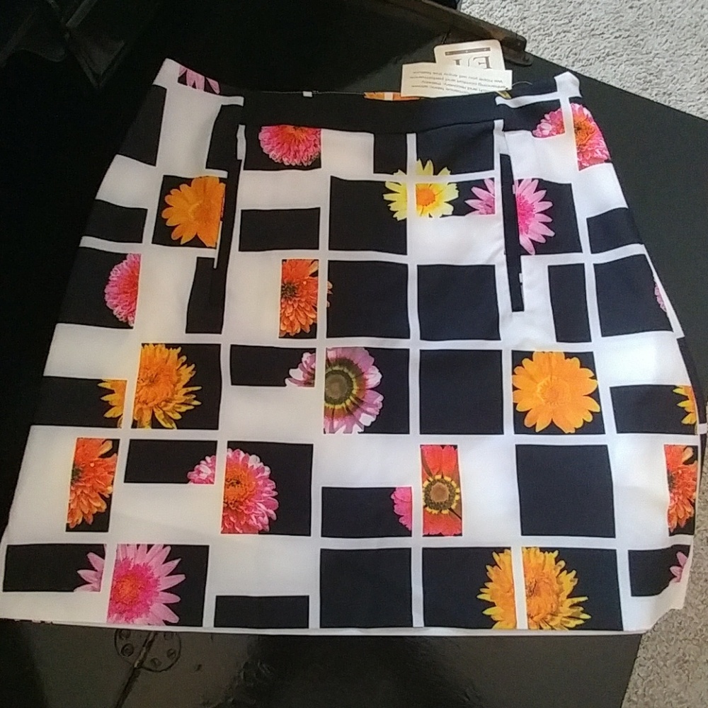 Awesome kinda checker floral golf skort